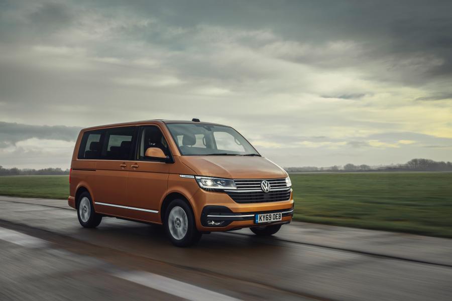  Volkswagen Caravelle (T6.1) 2020 года  (UK) (фото 6 из 38)